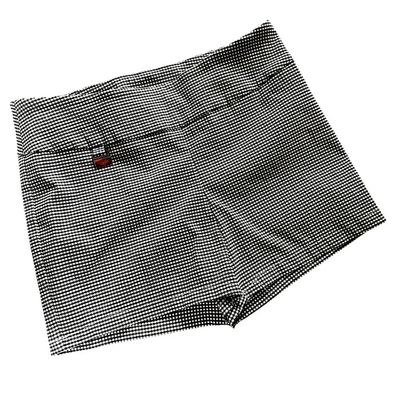 Lisette L checkered black/white stretch shorts, spring, size 8, gently worn, - Picture 2 of 11